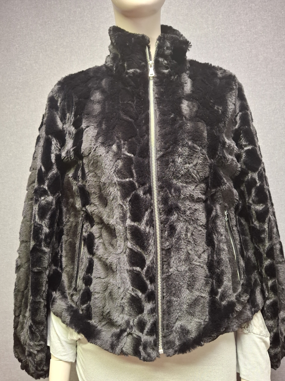 Cozy Plush Teddy Jacket - Black